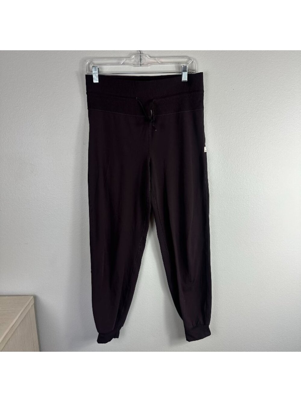 Vuori Daily Leggings Plum M High Rise Athletic Activewear Athleisure Pull On Str